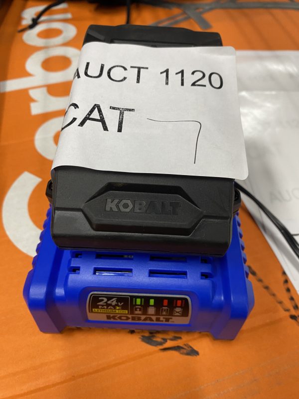 AUCT 1120 CAT 7 - Image 3