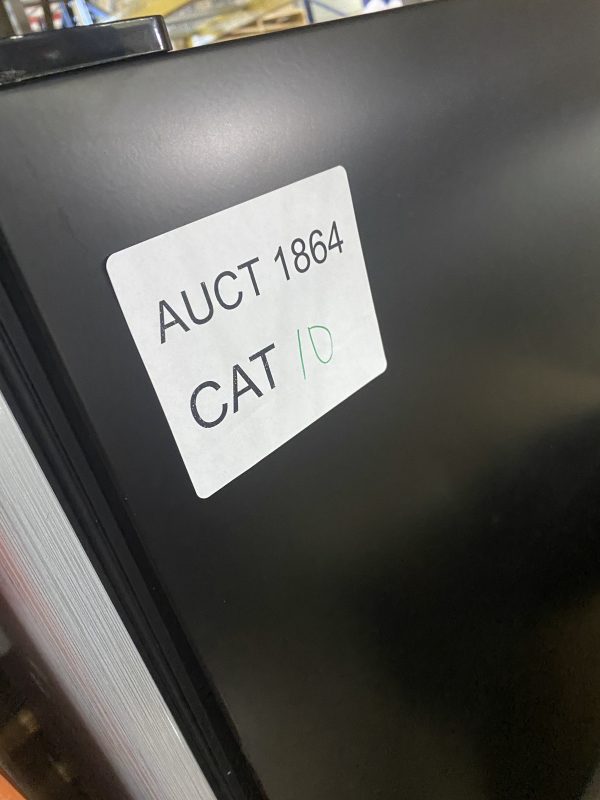 AUCT 1864 CAT 10 - Image 2